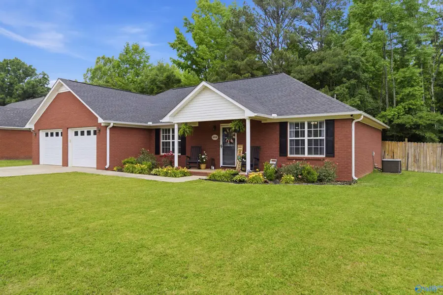 1005 Clint Drive Se #Single, Hartselle, AL 35640 - #2