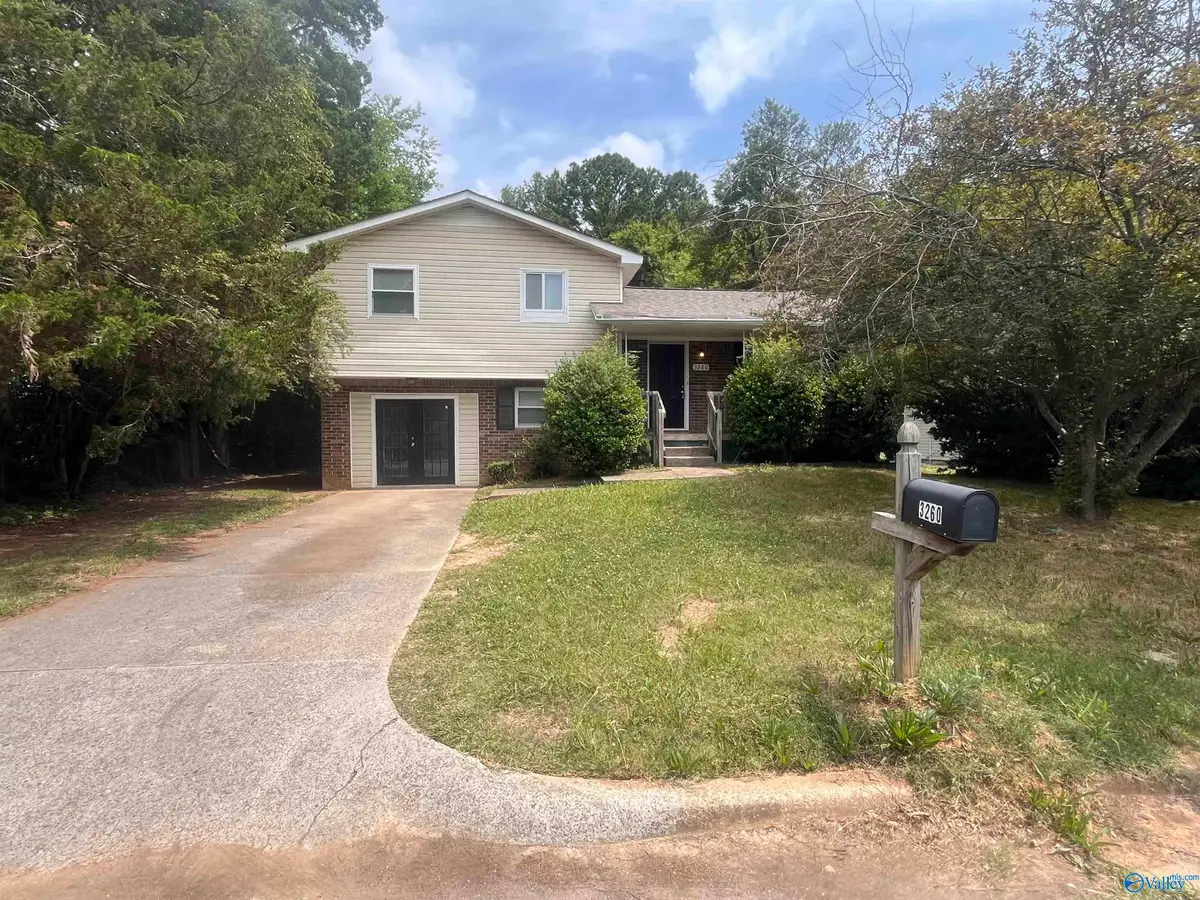 3260 NW Uvalde Lane Nw, Huntsville, AL 35810 - #1