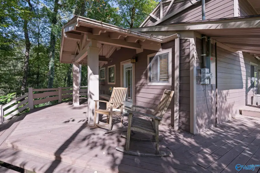 600 Bluff Drive, Rogersville, AL 35652 - #3