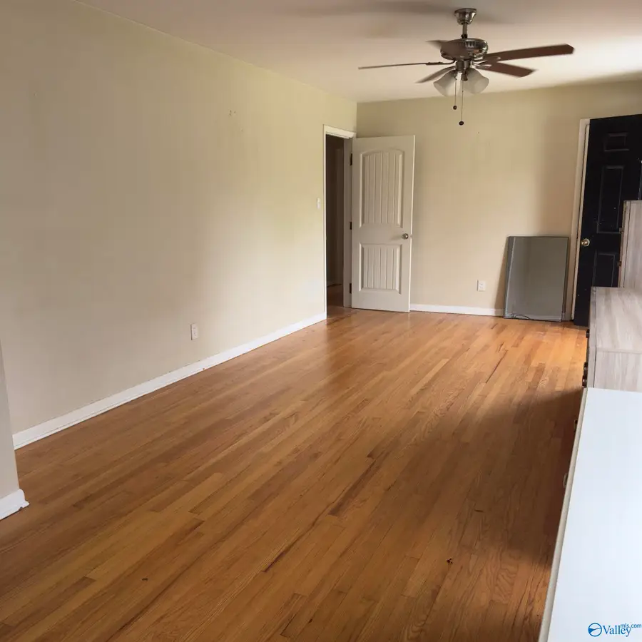 1806 Stevens Drive Ne, Huntsville, AL 35801 - #3