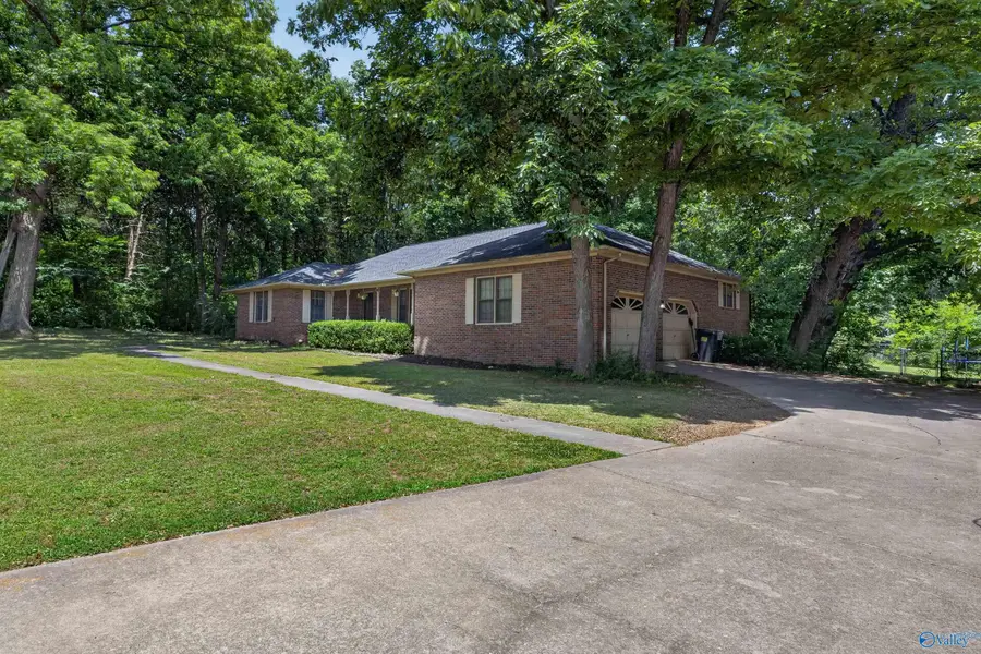 222 Dee Ann Road, Trinity, AL 35673 - #2