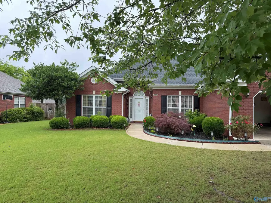 1917 Red Sunset Drive Sw, Decatur, AL 35603 - #2