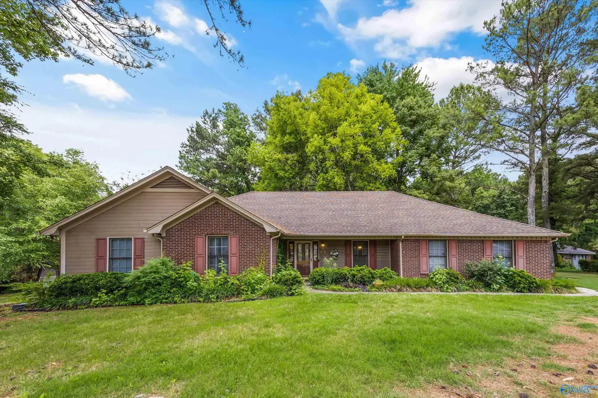 212 Crossrail Circle, Harvest, AL 35749 - #1