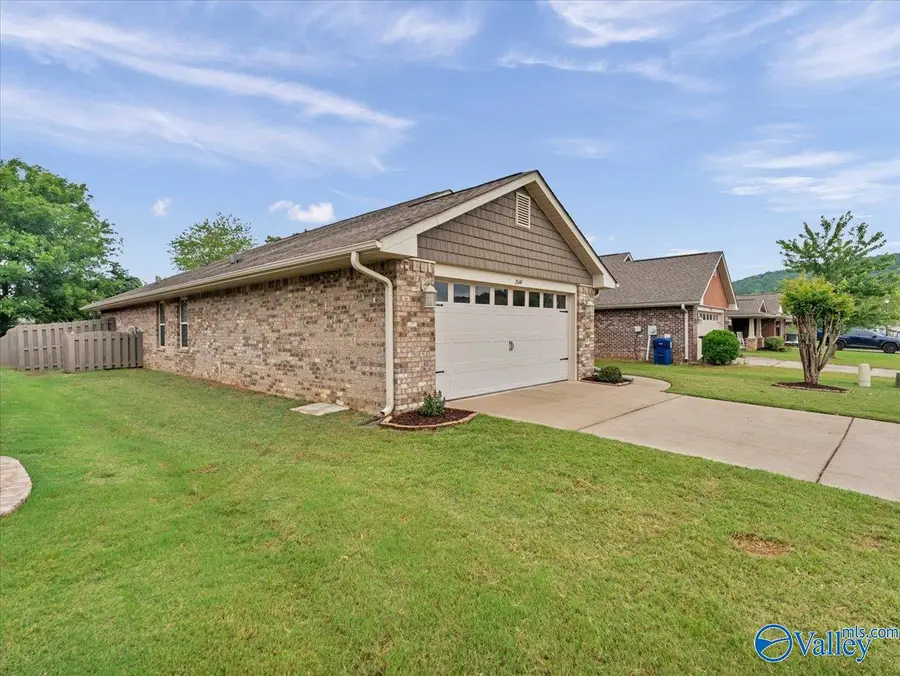 2644 Ashtynn Place Sw, Huntsville, AL 35803 - #2