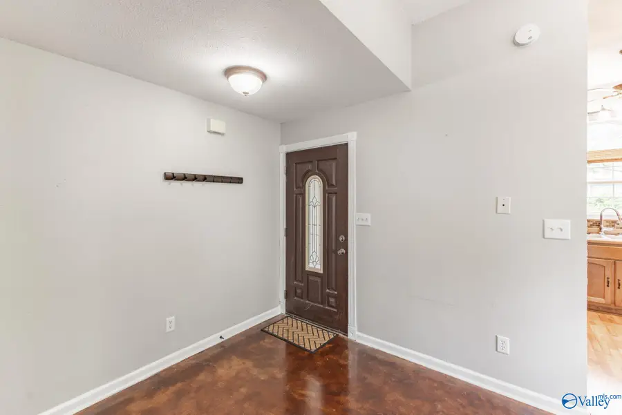 2507 Reabok Circle Sw, Huntsville, AL 35803 - #3