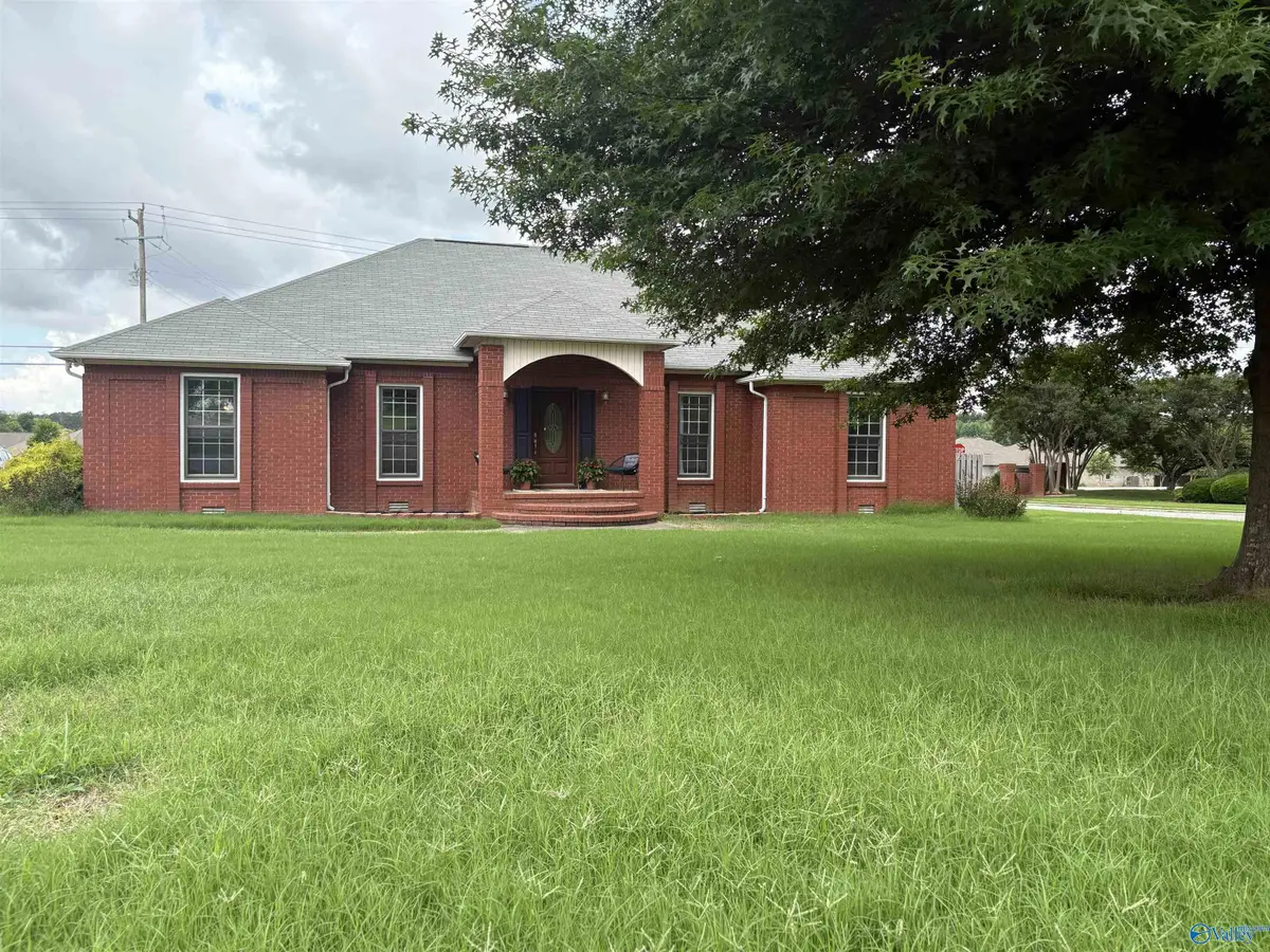 14743 Facet Circle, Athens, AL 35613 - #1