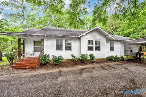 1017 Broadway Avenue Sw, Cullman, AL 35055