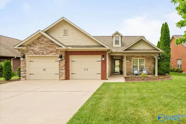 2413 Habersham Drive, Owens Cross Roads, AL 35763