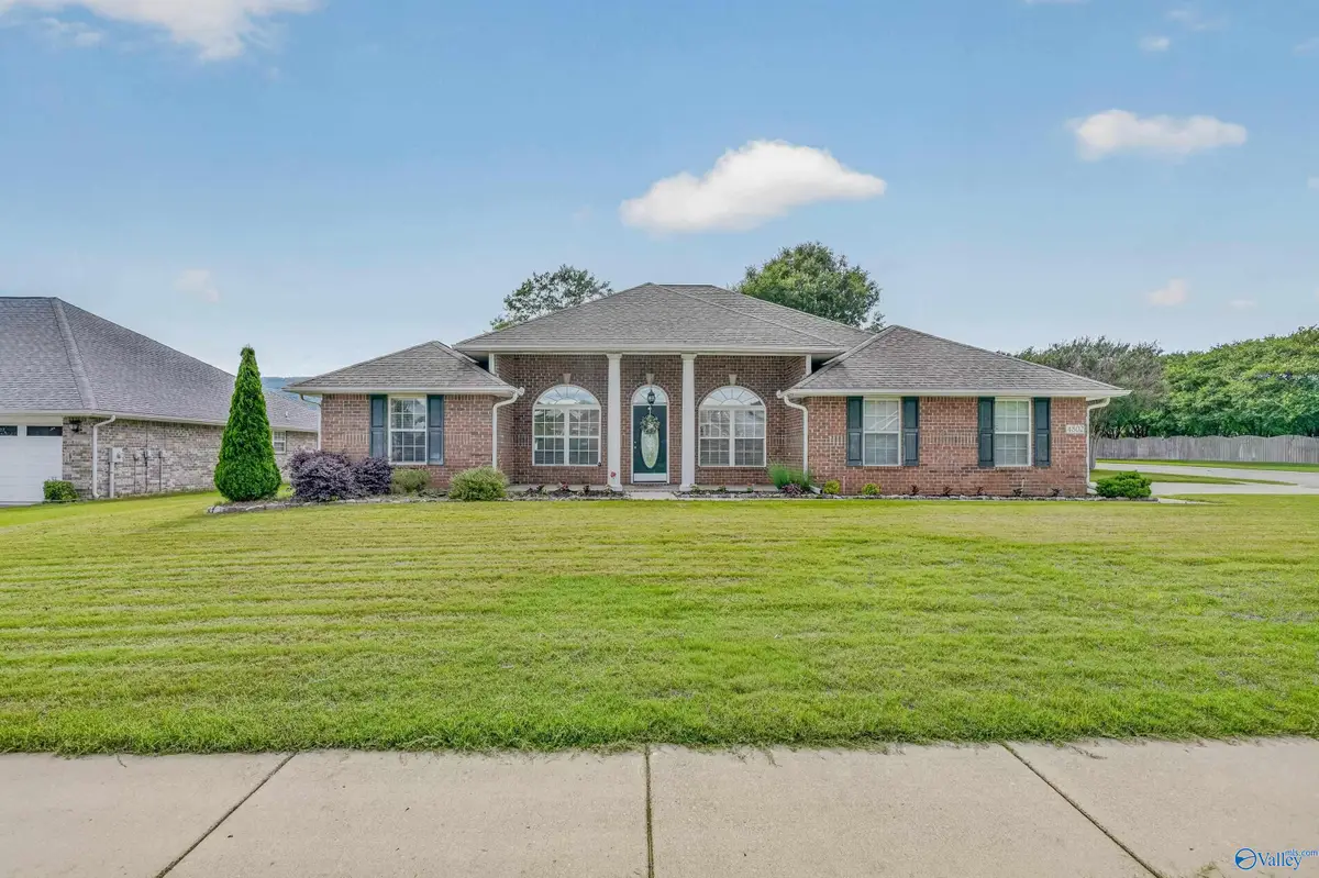 4802 Wainscott Road, Owens Cross Roads, AL 35763 - #1
