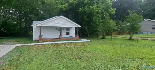 222 Justice Street N, Crossville, AL 35962
