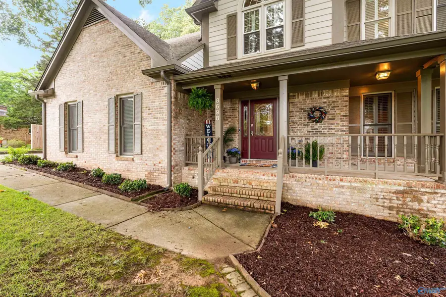 8698 Edgehill Drive, Huntsville, AL 35802 - #2