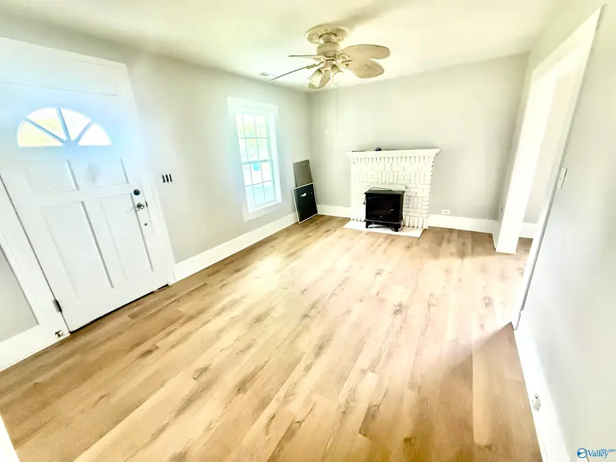 106 Walnut Street, Boaz, AL 35957 - #2