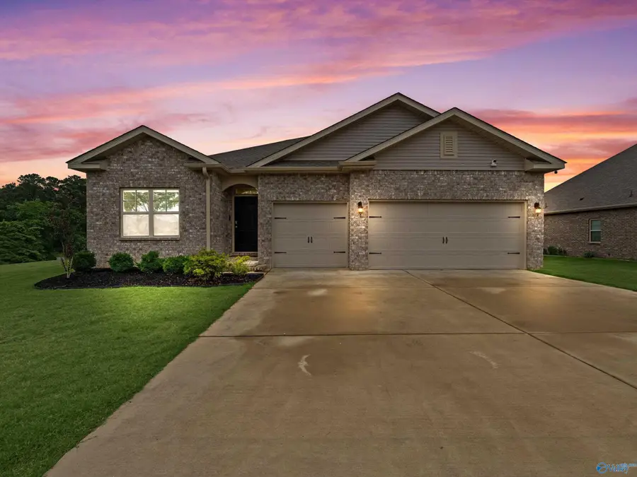 500 Foxridge Drive Sw, Hartselle, AL 35640 - #2
