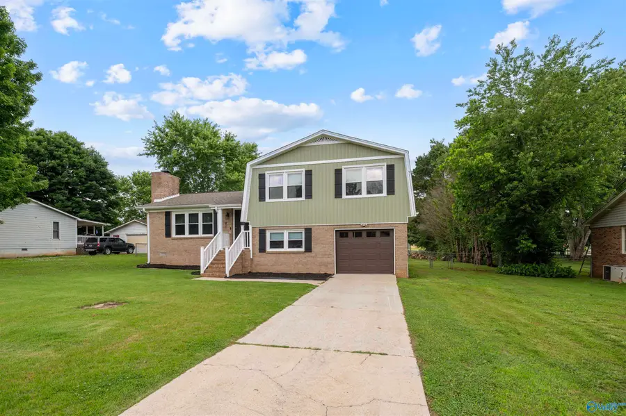 103 Mcfarlen Drive, Hazel Green, AL 35750 - #3
