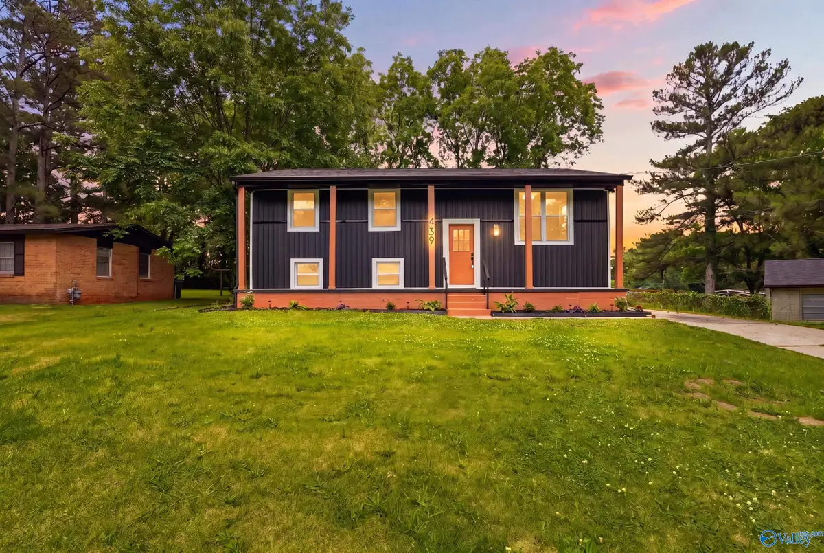 439 N Edgemont Circle Nw, Huntsville, AL 35811 - #1