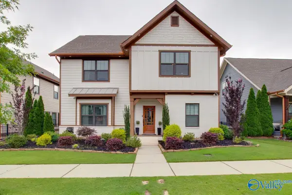 1506 Trek Street, Huntsville, AL 35811