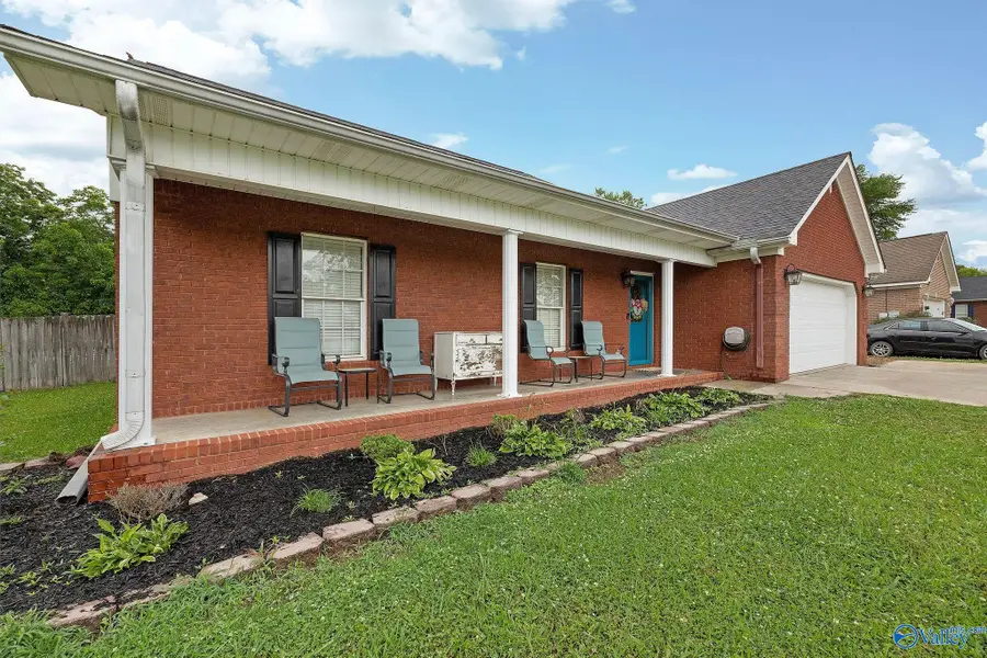 2103 Glenwood Drive Sw, Hartselle, AL 35640 - #2
