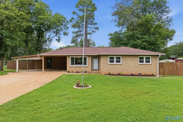 6404 Marsh Avenue Nw, Huntsville, AL 35806