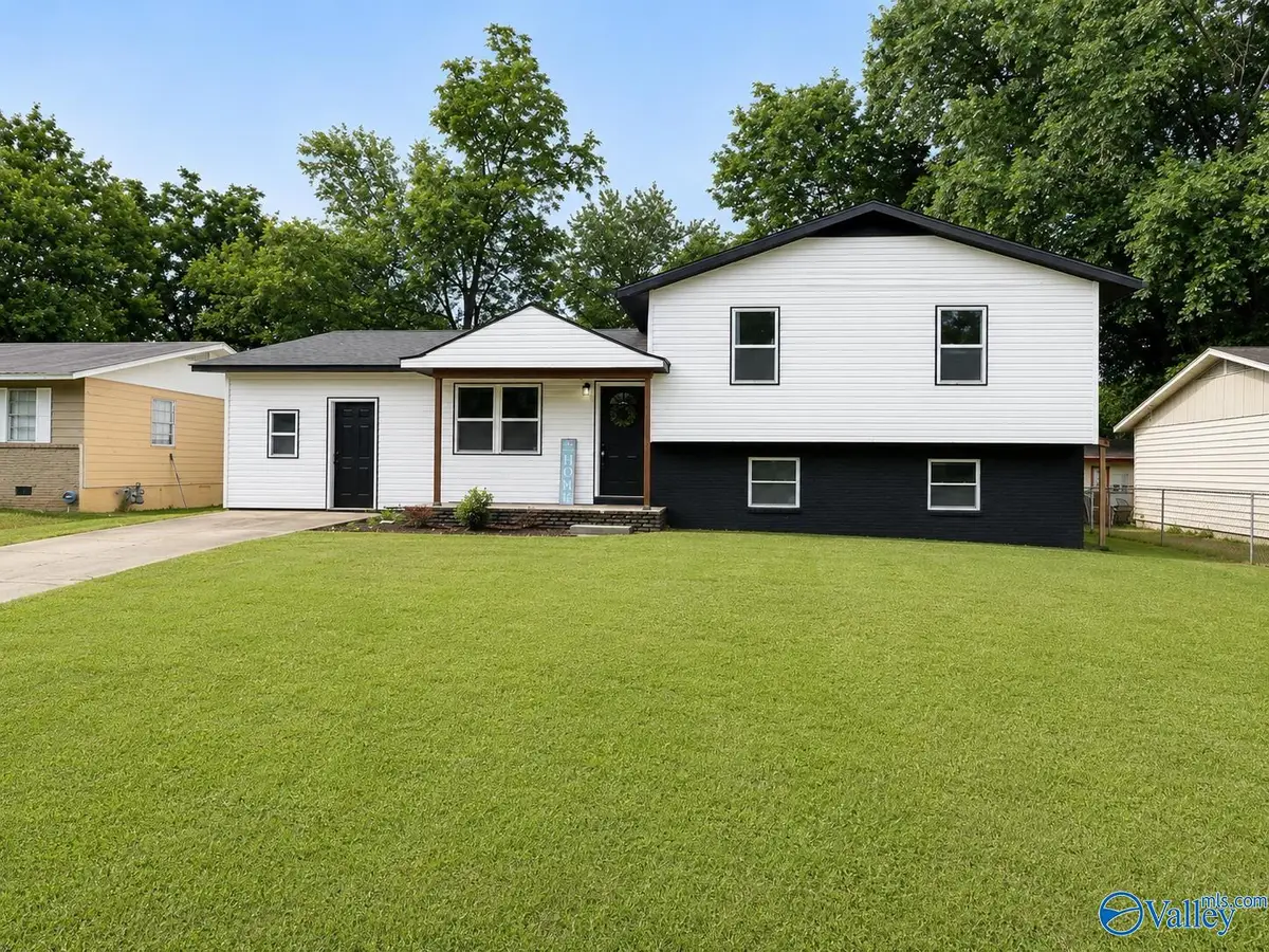 517 Lisa Lane Nw, Huntsville, AL 35811 - #1