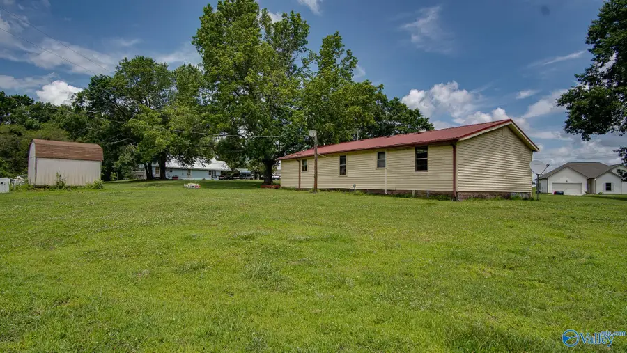 219 Graham Circle, Eva, AL 35631 - #2