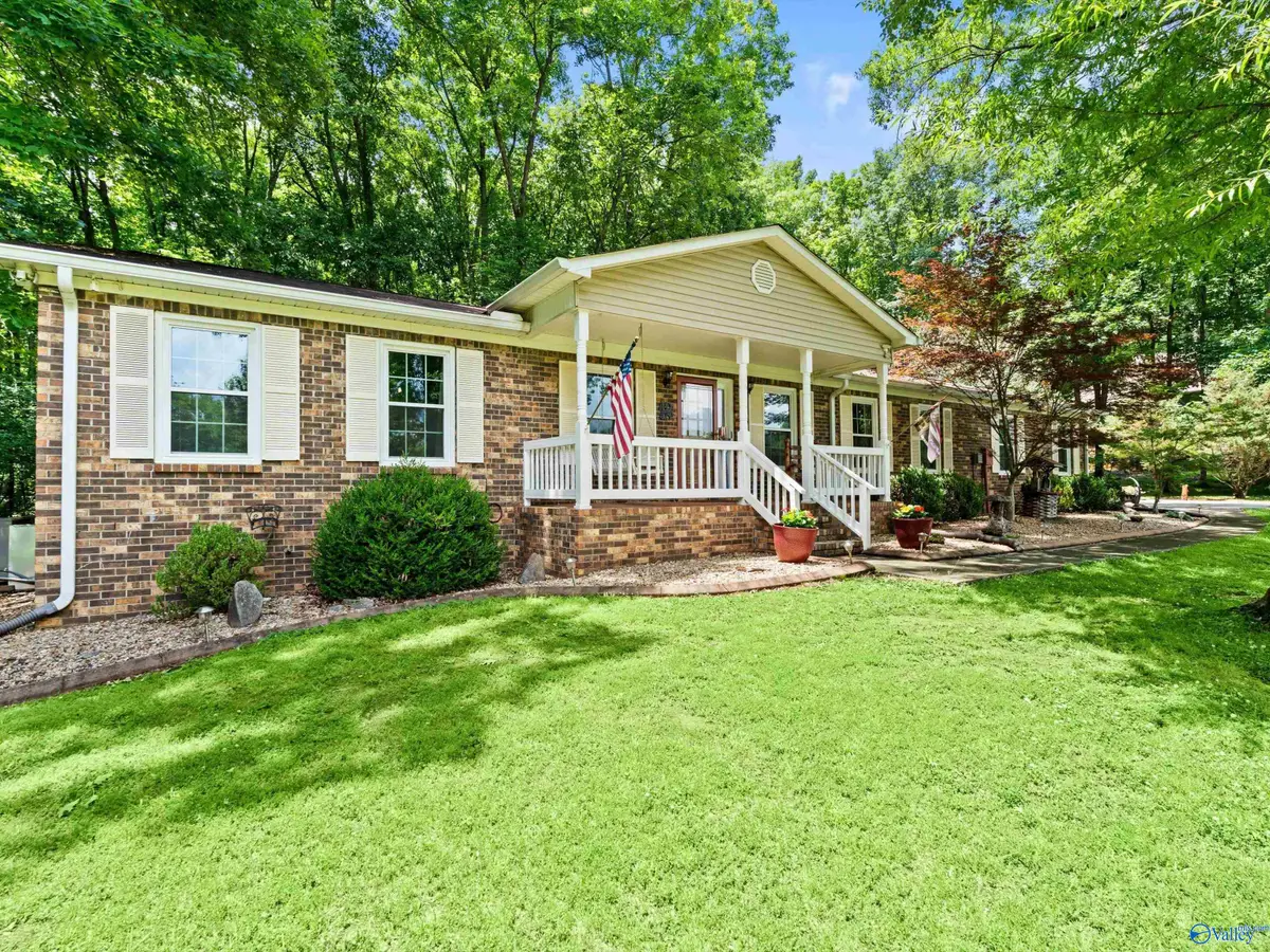 5112 Sunrise Trail, Huntsville, AL 35810 - #1
