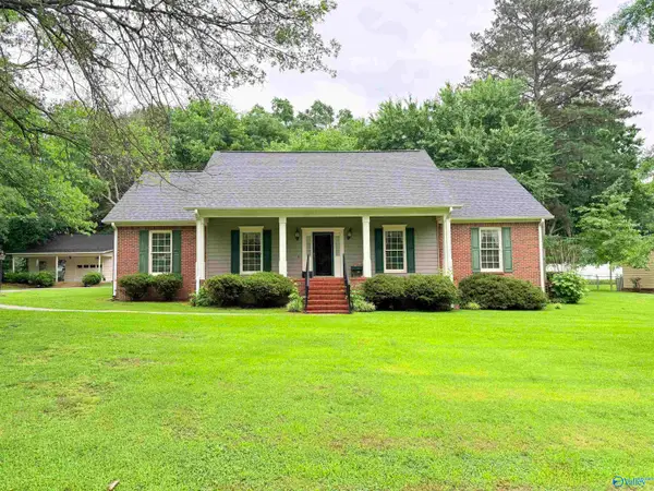 1014 Crestwood Drive, Albertville, AL 35950