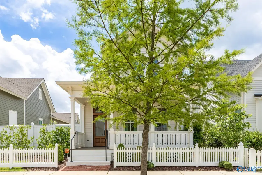 15 Angell Street Nw, Huntsville, AL 35806 - #3
