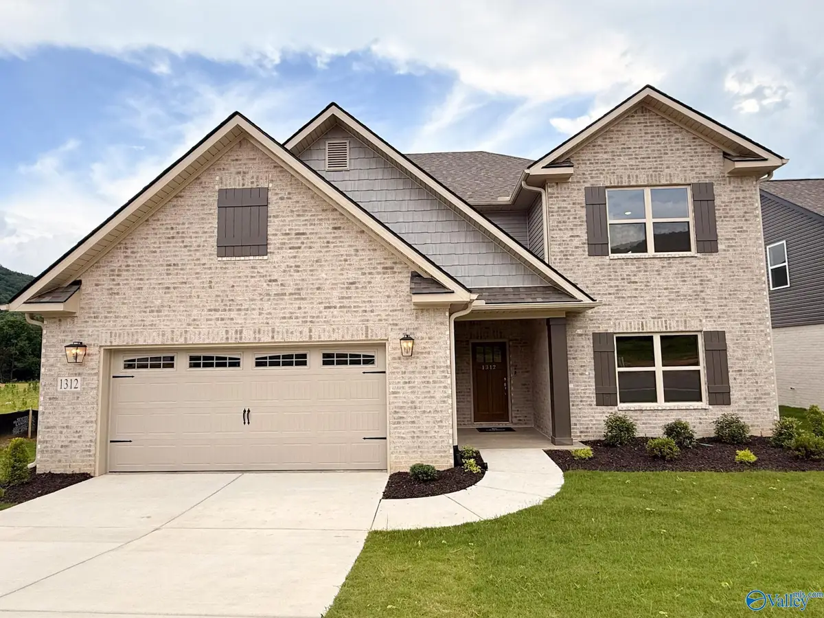 1312 Vermilion Circle, Huntsville, AL 35803 - #1