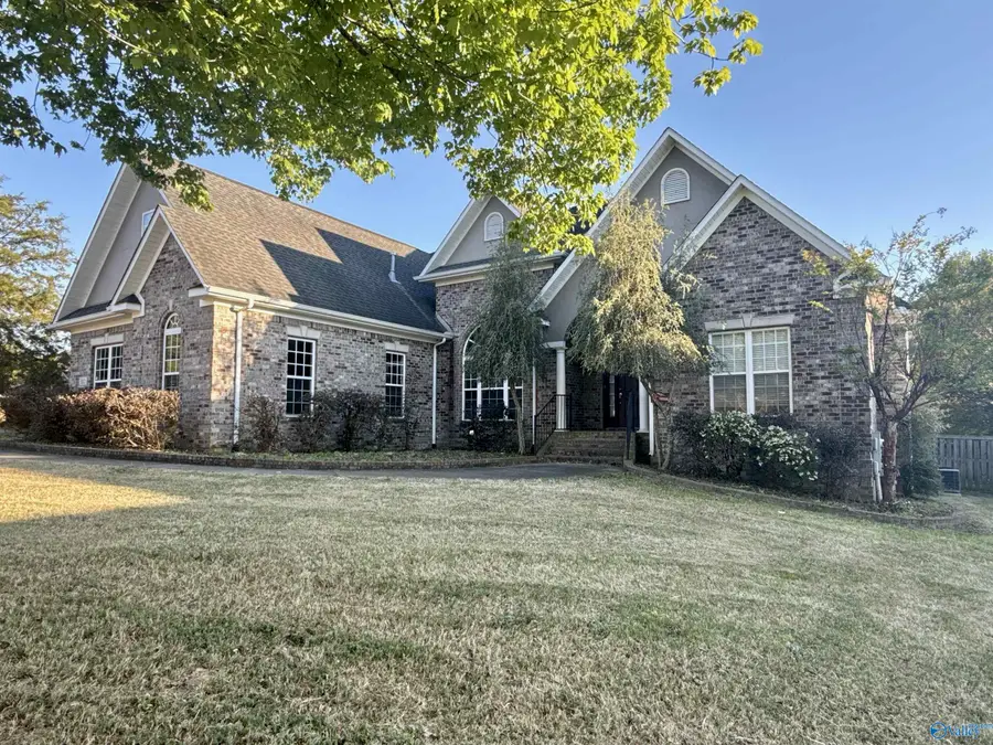 102 Casey Drive, Huntsville, AL 35806 - #2