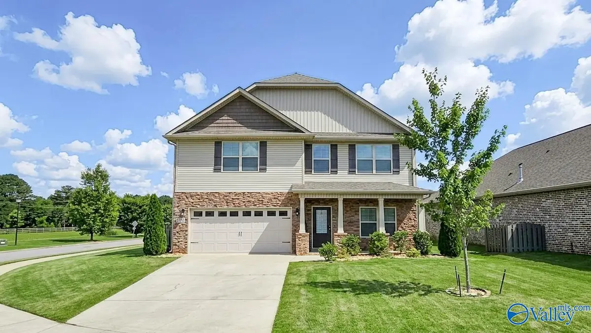 8790 Segers Trail Loop Nw, Madison, AL 35756 - #1