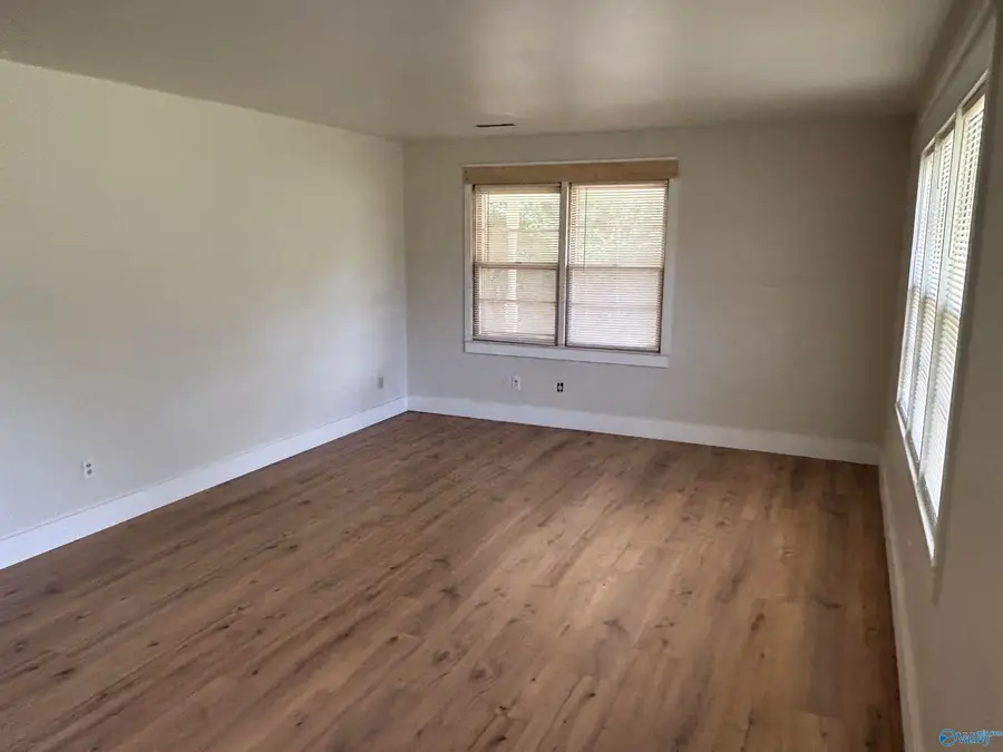 2011 College Street, Decatur, AL 35601 - #2