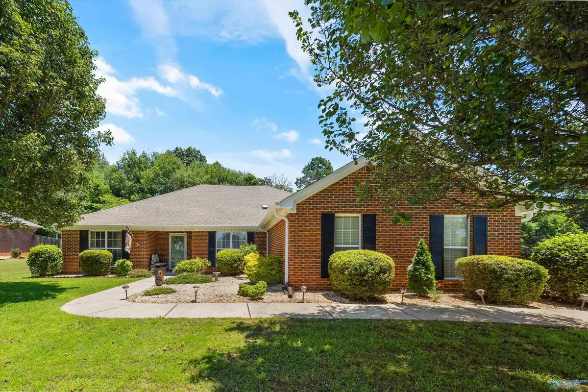 215 Grasslands Road, Huntsville, AL 35811 - #1