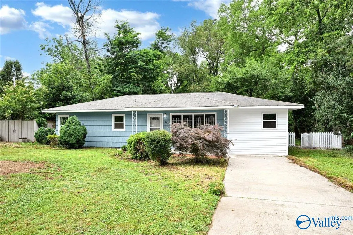 2010 SE 13th Street, Decatur, AL 35601 - #1