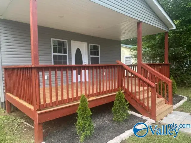 509 Earl Street, Scottsboro, AL 35768 - #2