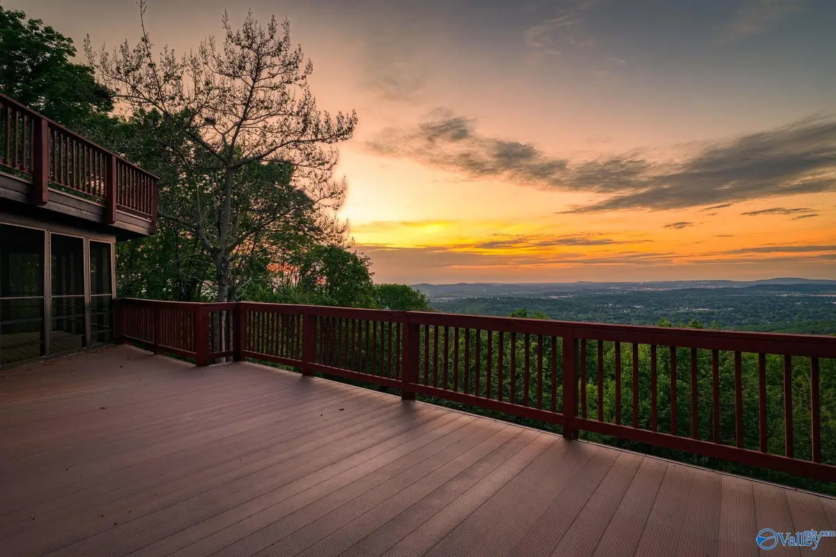 5000 Sunset Bluff, Huntsville, AL 35803 - #1