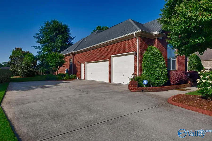 230 Bishop Farm Way, Huntsville, AL 35806 - #2