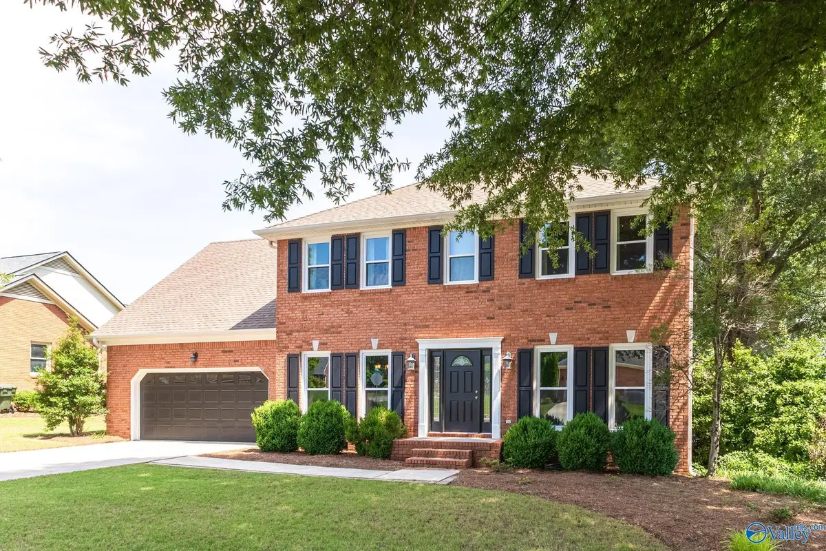 3215 Vicksburg Drive, Decatur, AL 35603 - #1