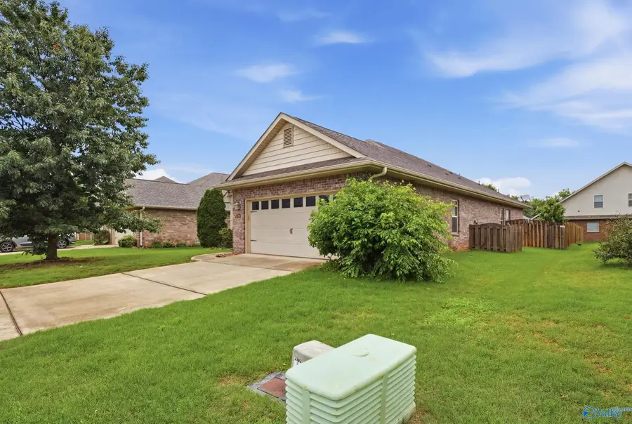 402 Bay Tree Lane Sw, Huntsville, AL 35824 - #3