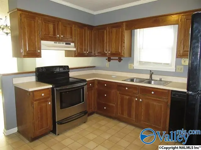 2305 Richmond Street Sw, Decatur, AL 35603 - #3