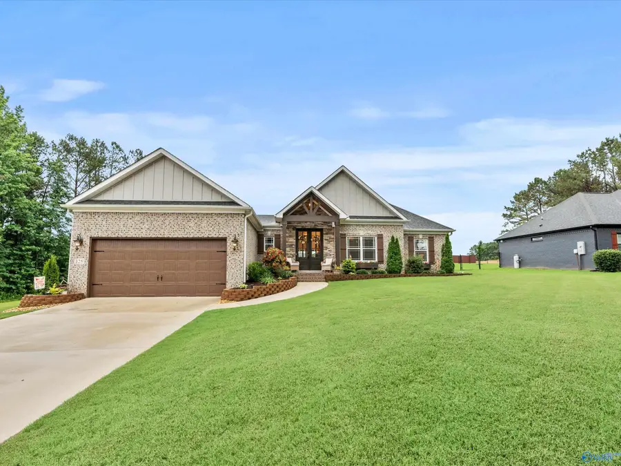 125 Shady Oak Lane, New Market, AL 35761 - #2