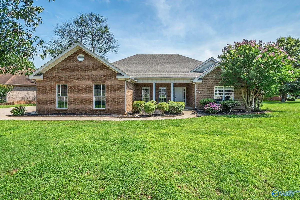 100 Tudor Place, Madison, AL 35758 - #1