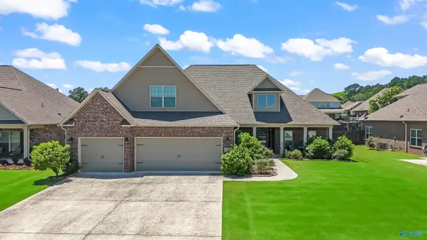 108 Somer Oaks Drive, Huntsville, AL 35811