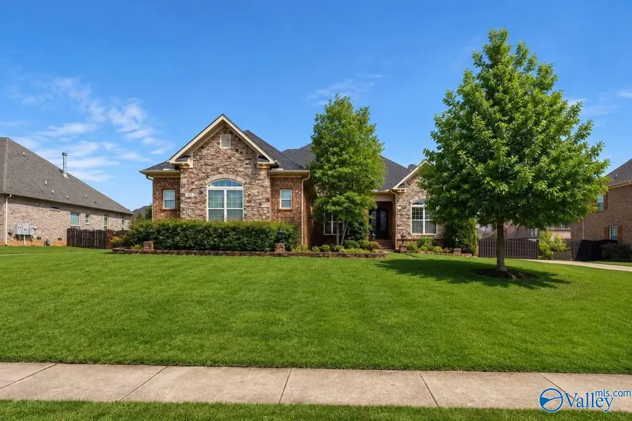 147 Forest Ridge Drive, Huntsville, AL 35806 - #2