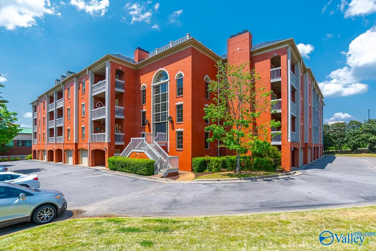 4770 Whitesburg Drive Sw #301, Huntsville, AL 35802 - #1