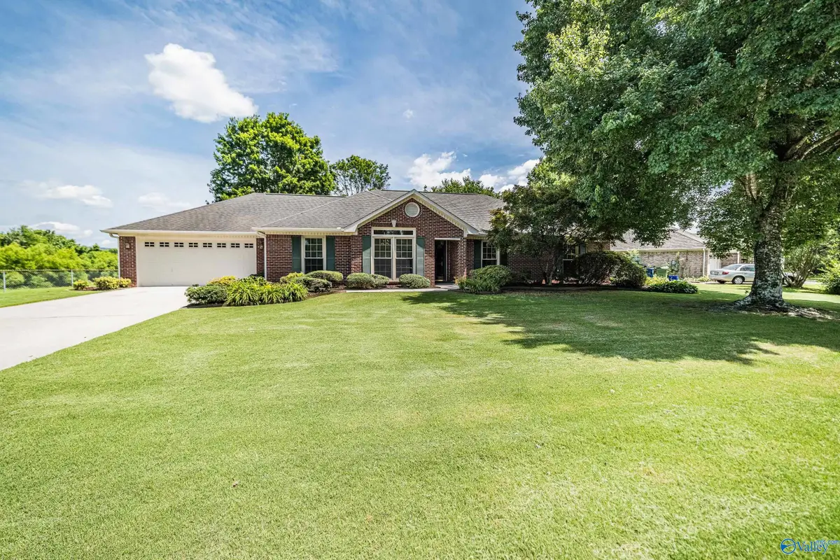 2378 Villaret Drive Sw, Huntsville, AL 35803 - #1