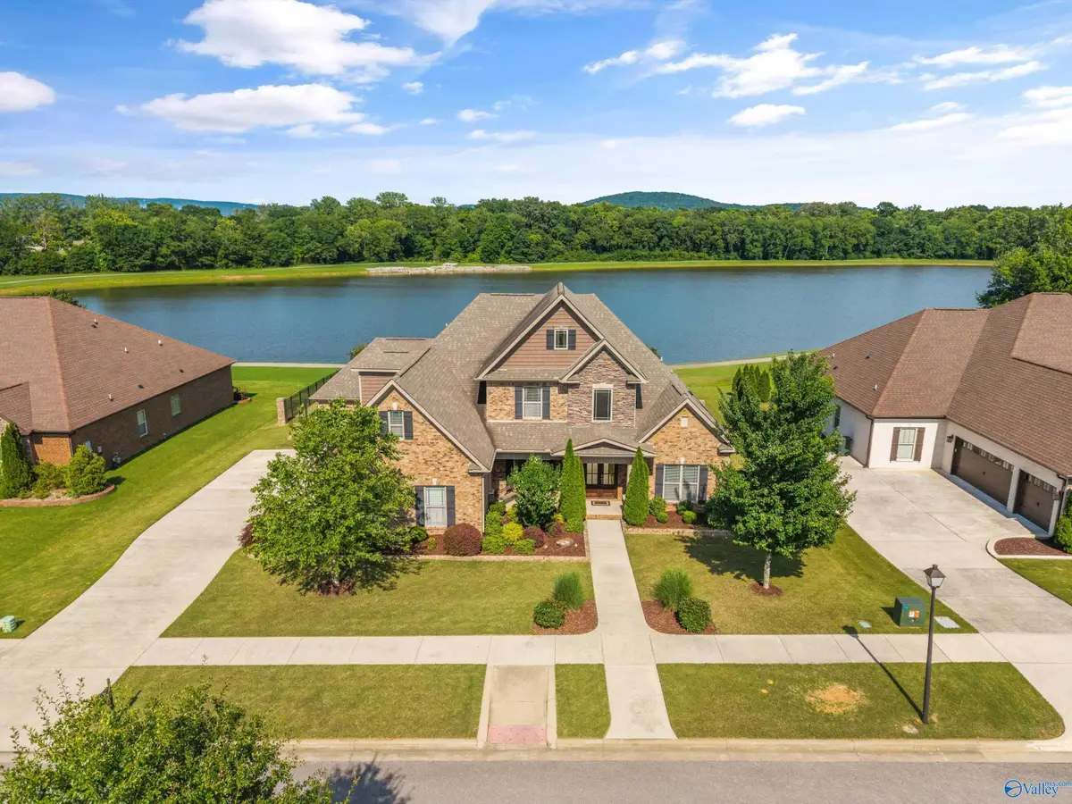 7576 Parktrace Lane Se, Owens Cross Roads, AL 35763 - #1