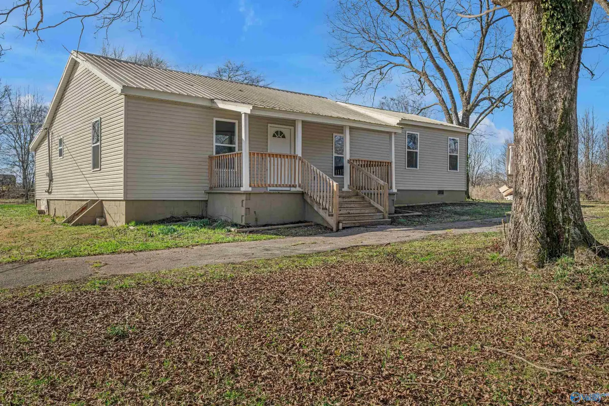 3560 Maysville Road Ne, Huntsville, AL 35811 - #1