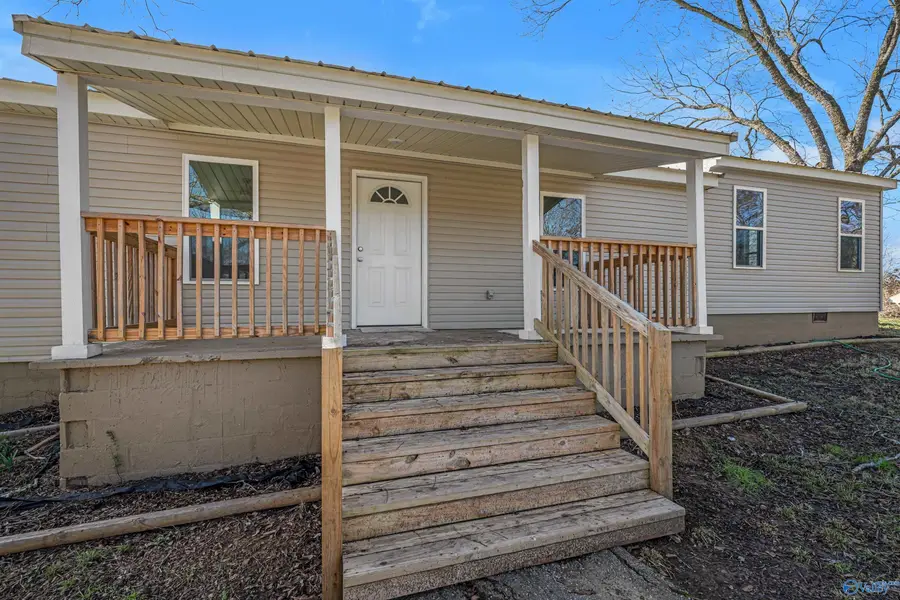 3560 Maysville Road Ne, Huntsville, AL 35811 - #3
