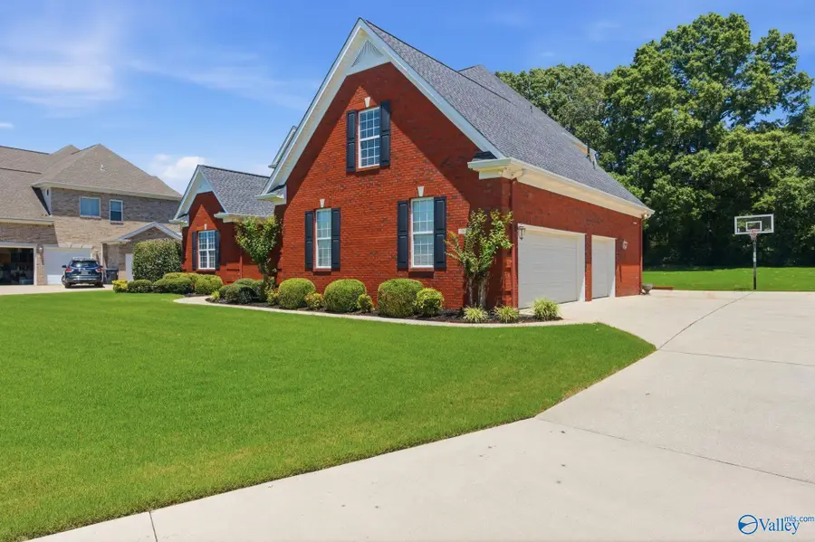 2018 Englewood Place Sw, Decatur, AL 35603 - #3