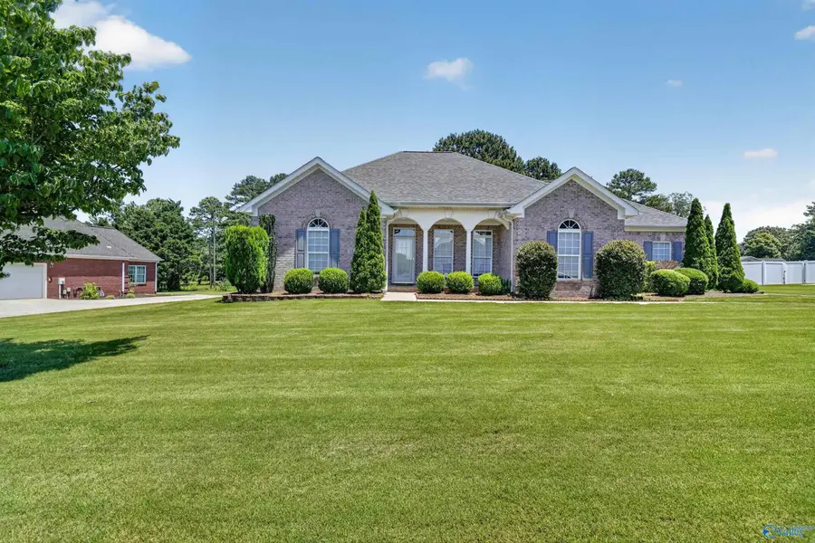112 Fawn Ridge Drive, Decatur, AL 35603 - #3